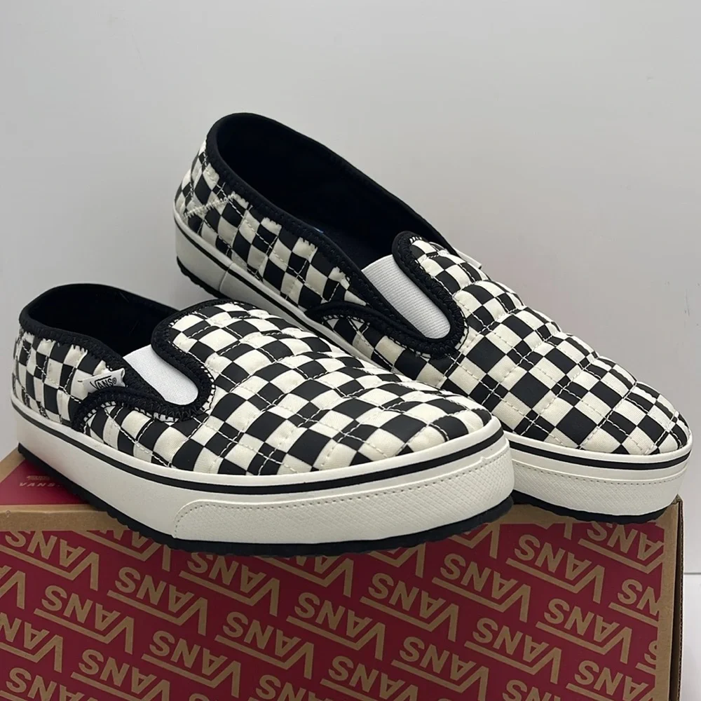 Vans WMNS Slip-Er 2 (Checkerboard)BIk/Clsc White 
VN0A4UWOIB8 Sneakers - Picture 5 of 16